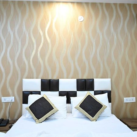 Super Hotel O Glance Inn Патна Экстерьер фото
