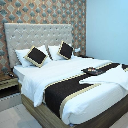 Super Hotel O Glance Inn Патна Экстерьер фото