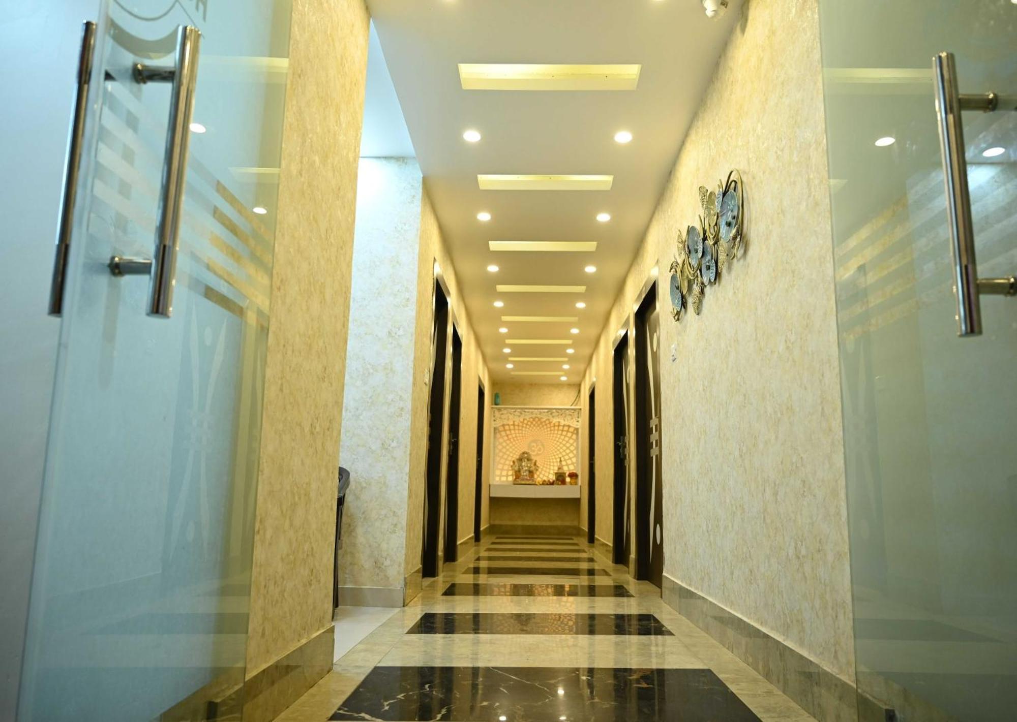 Super Hotel O Glance Inn Патна Экстерьер фото